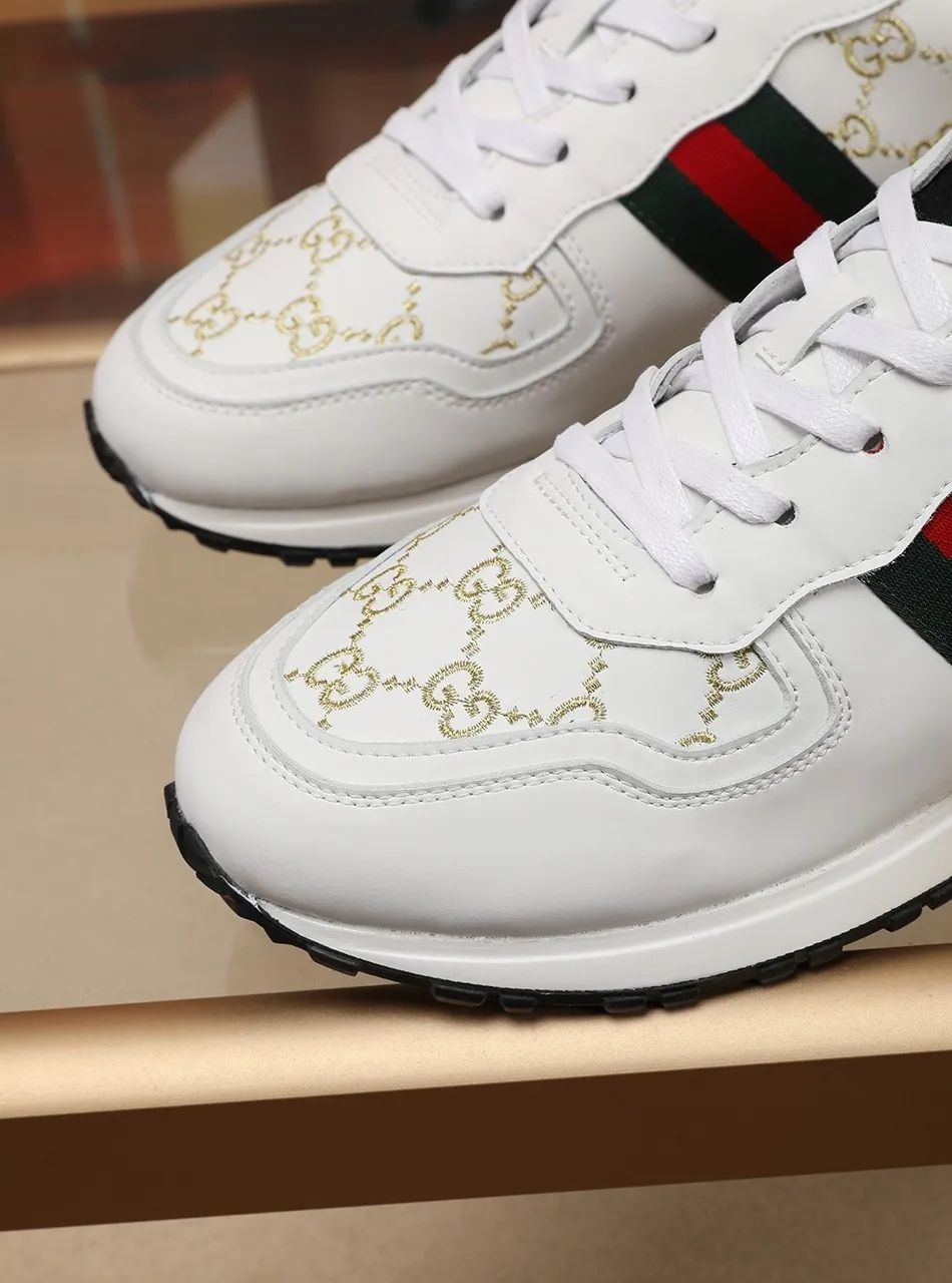 Factory price: 400💰 (GUCCI) The latest summer model from the official website🎁🎁casual and fashionable men's shoes👟, hot style💥The version is simple and elegant, exclusive for trendy men, the upper is made of calfskin electric embroidery pattern ➕The inner lining is made of sheepskin, soft and comfortable, black and white two-color optional, code number: 38-44, customized 45